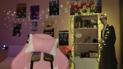 EveEva online show from 04-15-26, 01:01