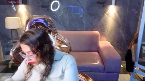  evoni  online show from 10-27-25, 12:42