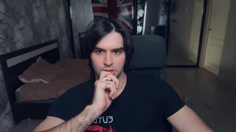 Keanu online show from 10-19-25, 12:17