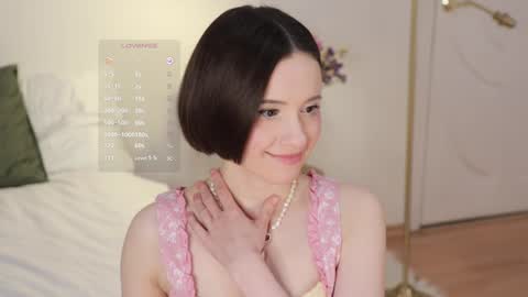 Snapshot of _female_essence_ chatting on 12-13-24, 12:20 Essie online show from 12-13-24, 12:20