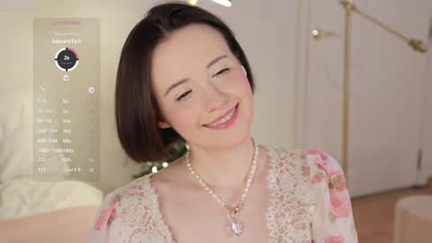 Snapshot of _female_essence_ chatting on 12-23-24, 10:44 Essie online show from 12-23-24, 10:44