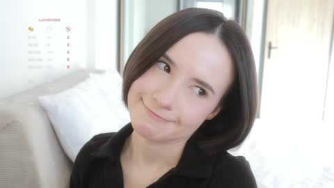 Essie  online show from 03-29-26, 03:56