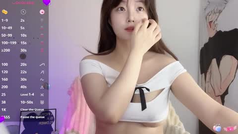 Snapshot of _flipped_ chatting on 09-09-25, 09:14 Flipped online show from 09-09-25, 09:14