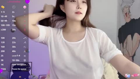 Snapshot of _flipped_ chatting on 09-15-25, 09:04 Flipped online show from 09-15-25, 09:04