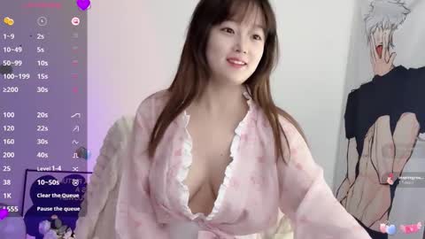 Snapshot of _flipped_ chatting on 11-08-25, 01:17 Flipped online show from 11-08-25, 01:17