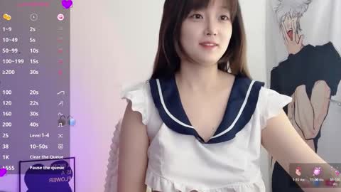 Snapshot of _flipped_ chatting on 11-23-25, 03:17 Flipped online show from 11-23-25, 03:17