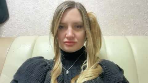 Snapshot of _florinika_ chatting on 01-14-26, 09:31 Flora online show from 01-14-26, 09:31