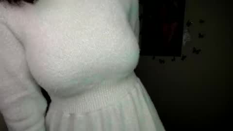 Snapshot of _foxy_lady chatting on 10-09-25, 06:22 Alice online show from 10-09-25, 06:22