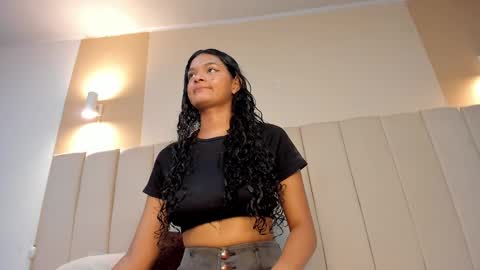 Frida online show from 03-10-25, 01:32