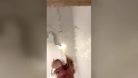 _frosty_69 online show from 04-19-26, 04:50