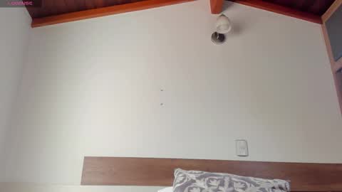 Snapshot of _fullmoon chatting on 11-10-25, 07:13 fullmoon online show from 11-10-25, 07:13