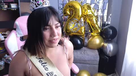 Snapshot of _gala__ chatting on 12-31-24, 02:47 we are hot friends online show from 12-31-24, 02:47