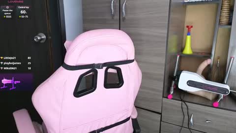 Snapshot of _gala__ chatting on 02-18-25, 10:14 we are hot friends online show from 02-18-25, 10:14