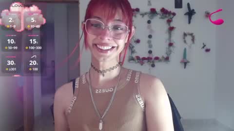 Snapshot of _galya_ chatting on 06-24-26, 12:15 Galya online show from 06-24-26, 12:15
