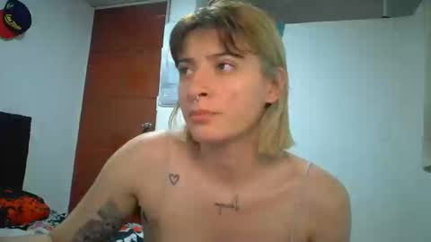 Mia-foster online show from 04-15-26, 01:56