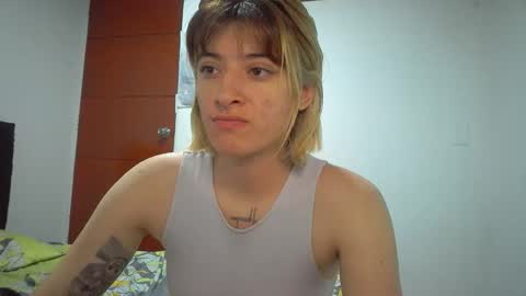 Mia-foster online show from 04-28-26, 12:53