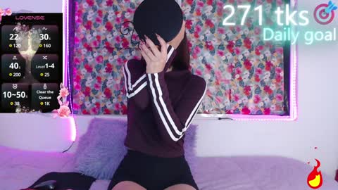 Gwen online show from 01-19-25, 04:44