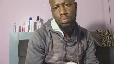 _hairlyboy online show from 12-14-25, 05:13