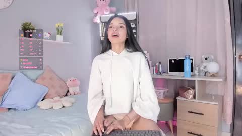 gabriela online show from 11-27-25, 01:40