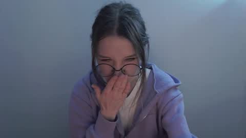 Hannaolotl online show from 12-18-25, 09:04