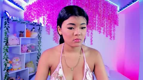 Hanna Botero online show from 03-26-26, 06:57