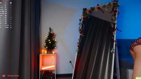 Snapshot of _healing_hottie_ chatting on 12-20-24, 12:27 Veronica online show from 12-20-24, 12:27