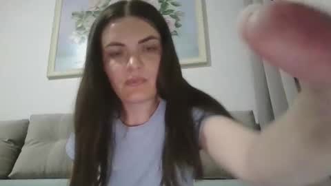 Snapshot of _hidden_frommymoom_ chatting on 04-18-26, 07:58 Criss4u online show from 04-18-26, 07:58