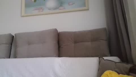 Snapshot of _hidden_frommymoom_ chatting on 04-24-26, 06:38 Criss4u online show from 04-24-26, 06:38