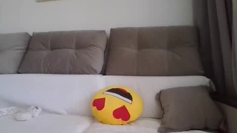 Snapshot of _hidden_frommymoom_ chatting on 04-27-26, 06:44 Criss4u online show from 04-27-26, 06:44