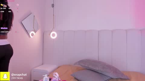 Darlis  online show from 11-24-25, 07:57