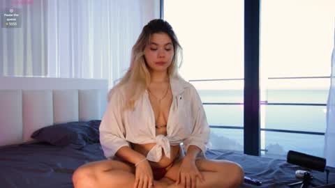 Snapshot of _iowaa_ chatting on 12-04-25, 07:28 Maria online show from 12-04-25, 07:28