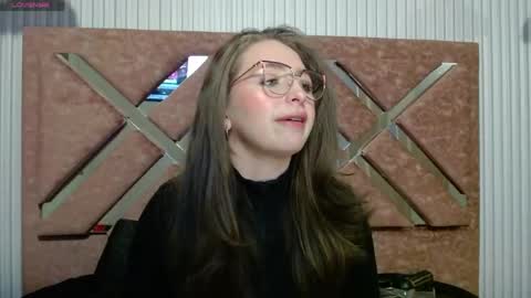 Snapshot of _isaabellaa chatting on 06-19-26, 12:09 Isa online show from 06-19-26, 12:09