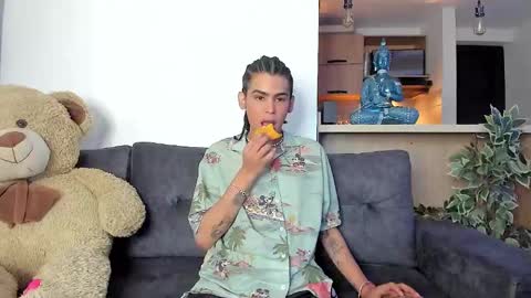 Jay online show from 02-26-25, 05:50