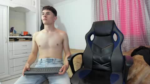 James online show from 04-11-26, 09:41