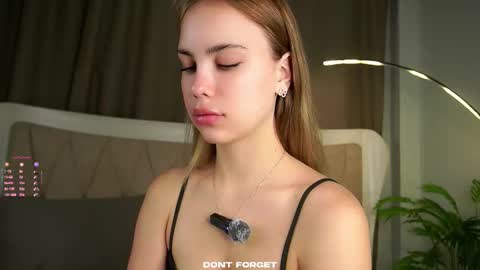 Candy online show from 09-26-25, 01:31