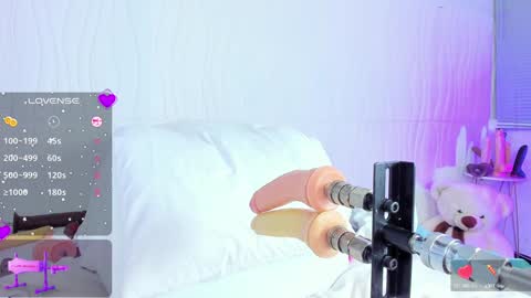 _jasminnee_ online show from 01-31-25, 11:35