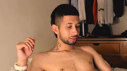 Snapshot of _johan_xxx chatting on 05-09-26, 10:48 Steven online show from 05-09-26, 10:48
