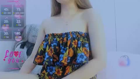 Snapshot of _joly_ chatting on 04-07-26, 01:50 Joly online show from 04-07-26, 01:50