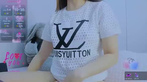 Snapshot of _joly_ chatting on 04-12-26, 02:16 Joly online show from 04-12-26, 02:16