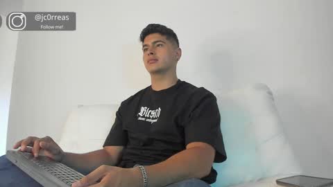 _juanes__ online show from 12-04-24, 03:21