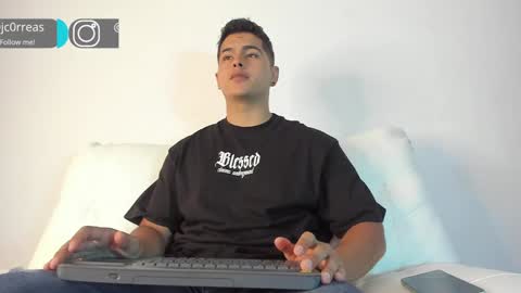 _juanes__ online show from 12-19-24, 03:41