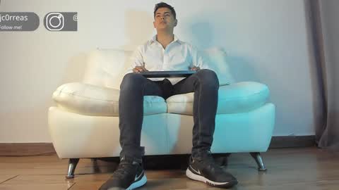 _juanes__ online show from 01-02-25, 10:11