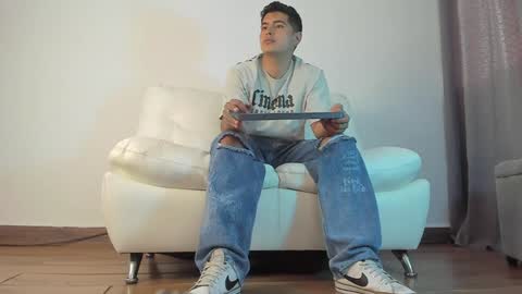 _juanes__ online show from 01-03-25, 06:35