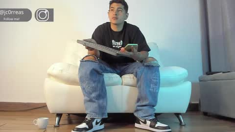 _juanes__ online show from 01-15-25, 09:30