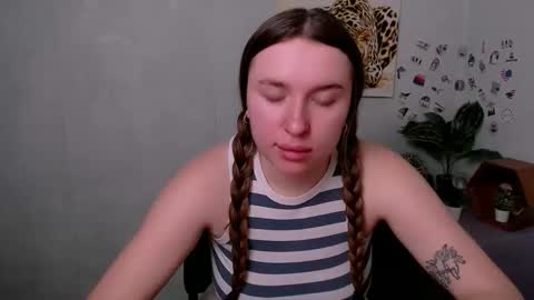 Snapshot of _julianaini_ chatting on 02-13-26, 04:52 Jolia online show from 02-13-26, 04:52