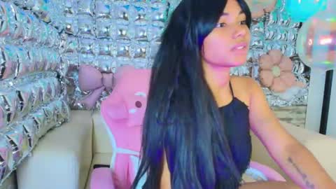 Snapshot of _julie_cooper chatting on 06-17-26, 01:23 julie cooper online show from 06-17-26, 01:23
