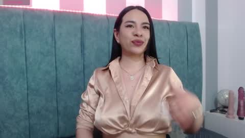 Julieta online show from 12-05-24, 02:44