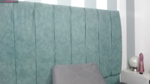 Julieta online show from 12-15-24, 05:53