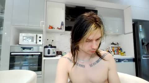 Snapshot of _just_funk_ chatting on 06-14-26, 02:24 My song - online show from 06-14-26, 02:24