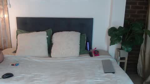 kathy online show from 09-24-25, 01:36